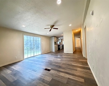 372 County Road 4450 - Photo Thumbnail 3