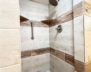 372 County Road 4450 - Photo Thumbnail 16