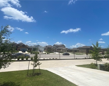 17115 Alturas Ave - Photo Thumbnail 2