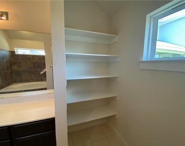 17115 Alturas Ave - Photo Thumbnail 14