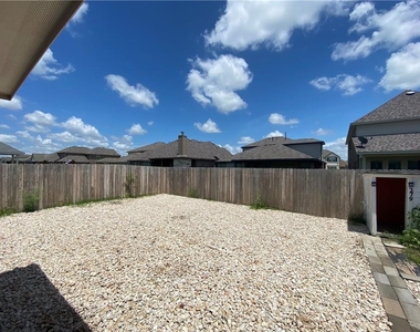 17115 Alturas Ave - Photo Thumbnail 23