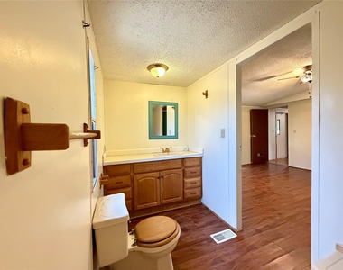 382 County Road 4450 - Photo Thumbnail 4