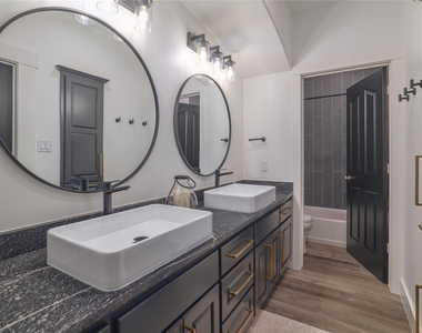 1128 Thurman Bluff Dr - Photo Thumbnail 27