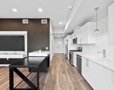 4004 Banister Ln - Photo Thumbnail 10