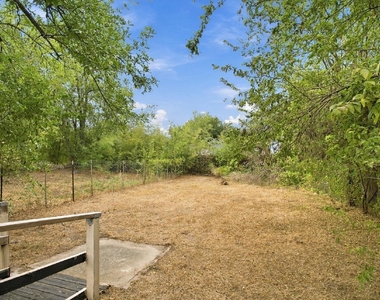 415 Thelma Dr - Photo Thumbnail 15