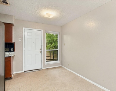 415 Thelma Dr - Photo Thumbnail 6