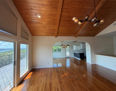 4009 Eck Ln - Photo Thumbnail 5