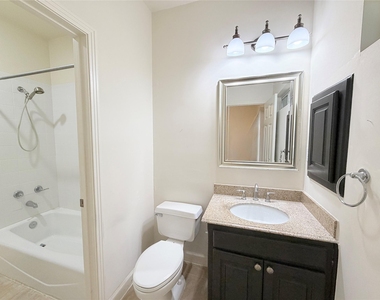 4009 Eck Ln - Photo Thumbnail 31