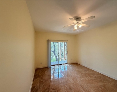 4009 Eck Ln - Photo Thumbnail 27