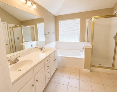 126 Copperwood Loop - Photo Thumbnail 7