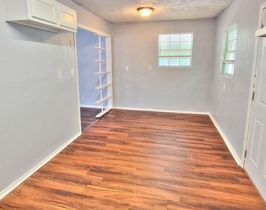 9348 Culpeper Avenue - Photo Thumbnail 10