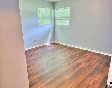 9348 Culpeper Avenue - Photo Thumbnail 14