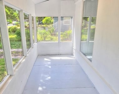 9348 Culpeper Avenue - Photo Thumbnail 3