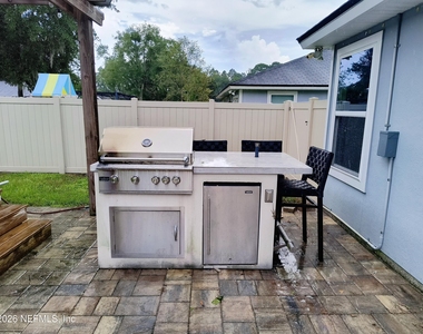 1211 Sarahs Landing Drive - Photo Thumbnail 17