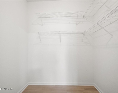 10550 Baymeadows Road - Photo Thumbnail 16