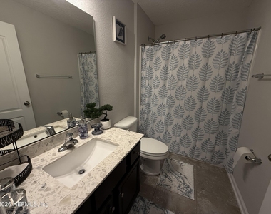686 Glendale Lane - Photo Thumbnail 23