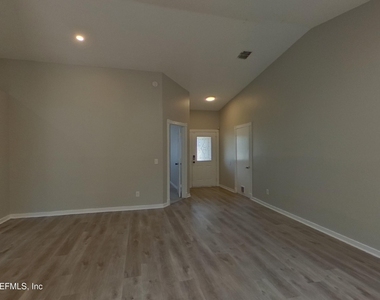 12124 Roundham Lane N - Photo Thumbnail 2