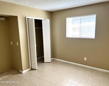 5219 Westchase Court - Photo Thumbnail 4
