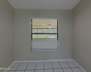 4739 Harpers Ferry Lane - Photo Thumbnail 3