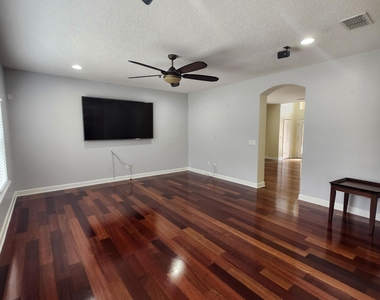 201 Edgeford Court - Photo Thumbnail 10