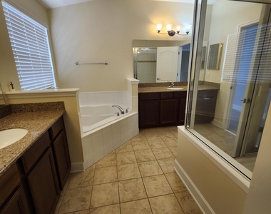 201 Edgeford Court - Photo Thumbnail 21