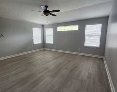 201 Edgeford Court - Photo Thumbnail 19