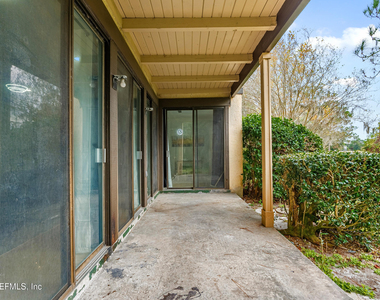7602 Las Palmas Way - Photo Thumbnail 29
