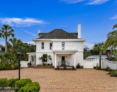 289 N Roscoe Boulevard - Photo Thumbnail 2