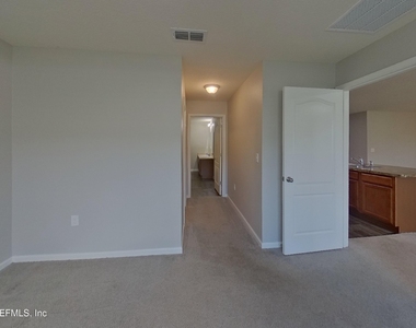 2210 Pebble Point Drive - Photo Thumbnail 6