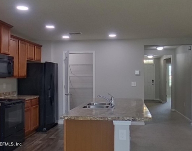2210 Pebble Point Drive - Photo Thumbnail 5