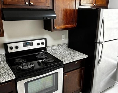 5640 Ansley Street - Photo Thumbnail 4
