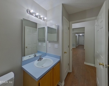 3099 Wavering Lane - Photo Thumbnail 12
