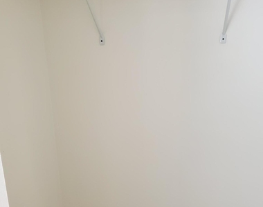 1024 Snug Harbour Court - Photo Thumbnail 32