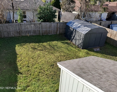 1024 Snug Harbour Court - Photo Thumbnail 31
