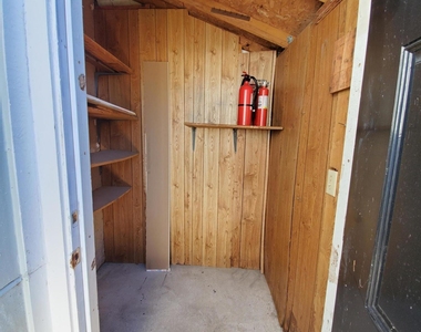 1024 Snug Harbour Court - Photo Thumbnail 40
