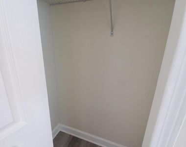 1024 Snug Harbour Court - Photo Thumbnail 27