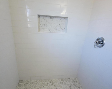 1024 Snug Harbour Court - Photo Thumbnail 37