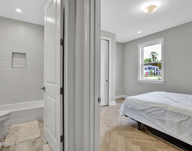 11476 Madelynn Drive - Photo Thumbnail 17