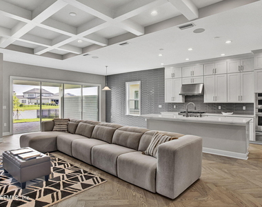 11476 Madelynn Drive - Photo Thumbnail 7