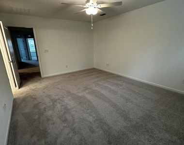 1684 Pacifico Way - Photo Thumbnail 17