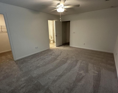 1684 Pacifico Way - Photo Thumbnail 18