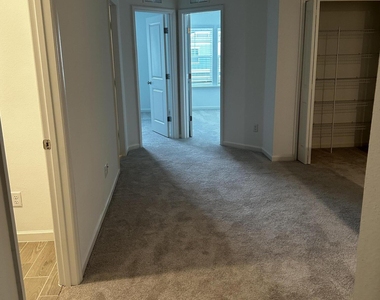 1684 Pacifico Way - Photo Thumbnail 22