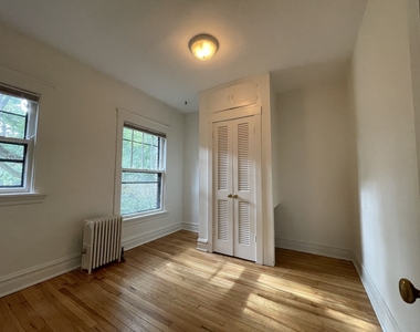 1233 Judson Avenue - Photo Thumbnail 12