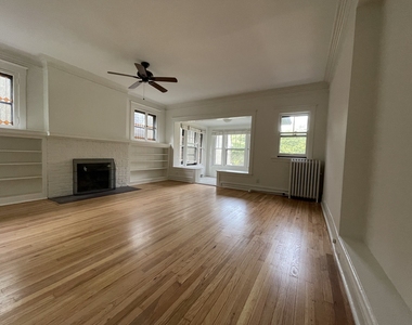 1233 Judson Avenue - Photo Thumbnail 8