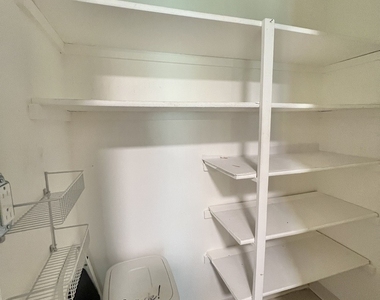 1166 Buckingham Road - Photo Thumbnail 7