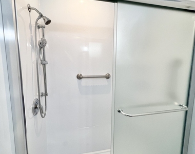 1166 Buckingham Road - Photo Thumbnail 9