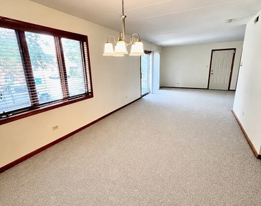 8659 Meade Avenue - Photo Thumbnail 10