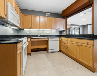 400 N Lasalle Street - Photo Thumbnail 20