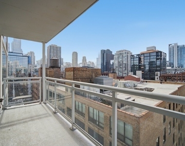 757 N Orleans Street - Photo Thumbnail 17