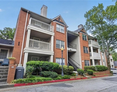 1021 Chastain Park Court Ne - Photo Thumbnail 13